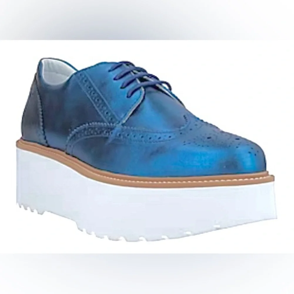 Hogan Metallic Blue & White Platform Oxford Shoes: Size 7 (US 37)